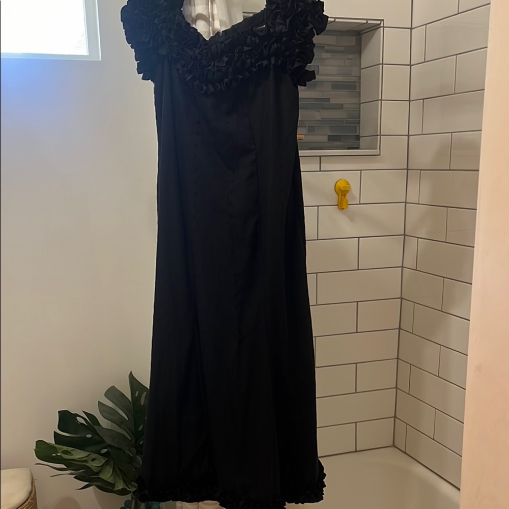 VTG Elegant Black T & L Muumuu SIZE 11/12🖤 ‼️PRICE DROP‼️